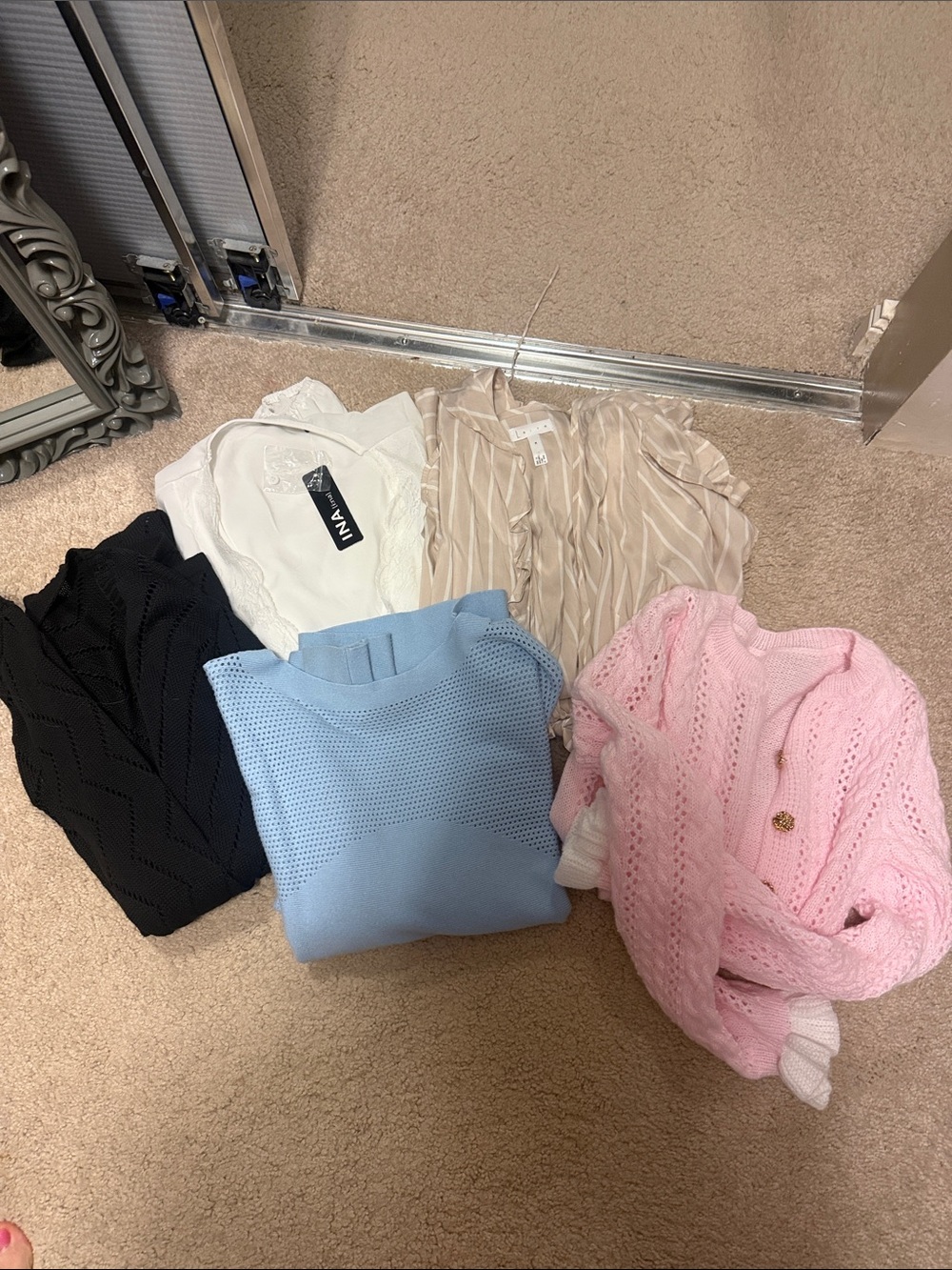 Bundle of 5 tops, sweaters